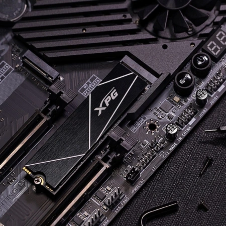 Накопитель SSD A-Data PCIe 4.0 x4 512GB AGAMMIXS70B-512G-CS XPG Gammix S70 Blade M.2 2280