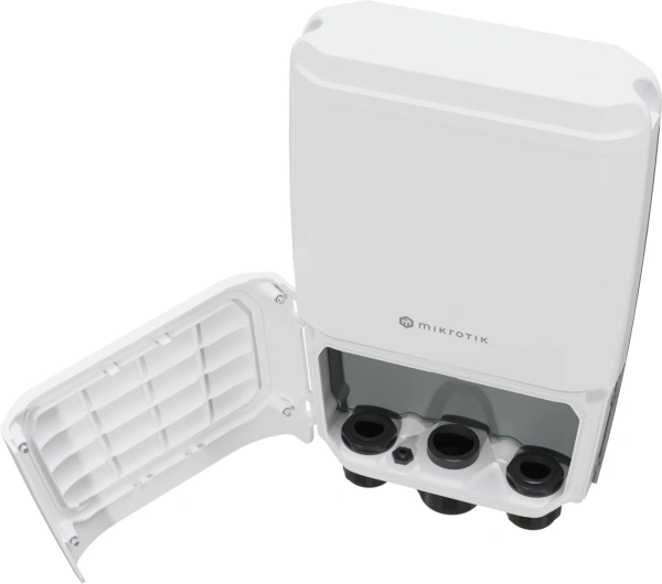 Коммутатор MikroTik FiberBox Plus CRS305-1G-4S+OUT (L3) 1x1Гбит/с 4SFP+ 1PoE управляемый