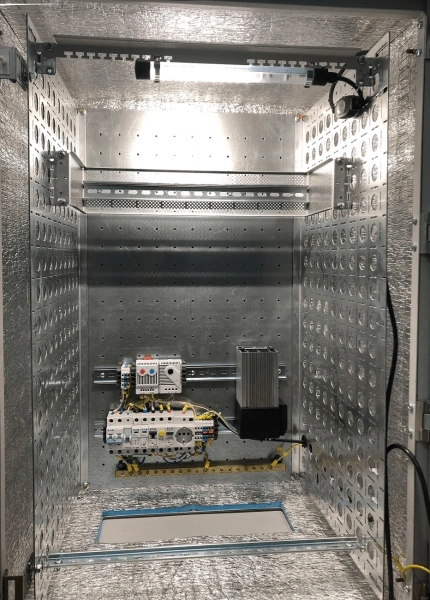 Шкаф коммутационный ЦМО (ШТВ-НН-12.6.5-4ААА-Т1) настенный 12U 620x530мм пер.дв.металл несъемн.бок.пан. 150кг серый 420мм 58кг 120град. 600мм IP54 IK10 металл уличный всепогодный антиванадальный с вентилятором с нагревателем укомплектованный